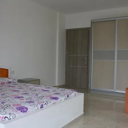 Kavalieri Hotel Borsh