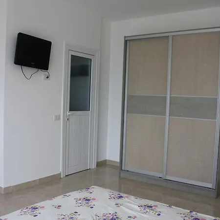 Kavalieri Hotel Borsh