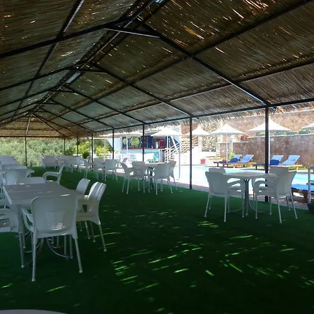 מלון Kavalieri 3*